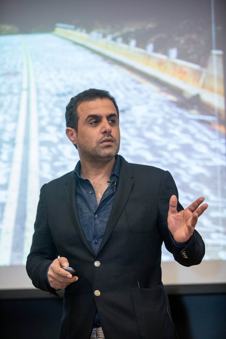 170126 Suadi Artist Lecture Rm 058